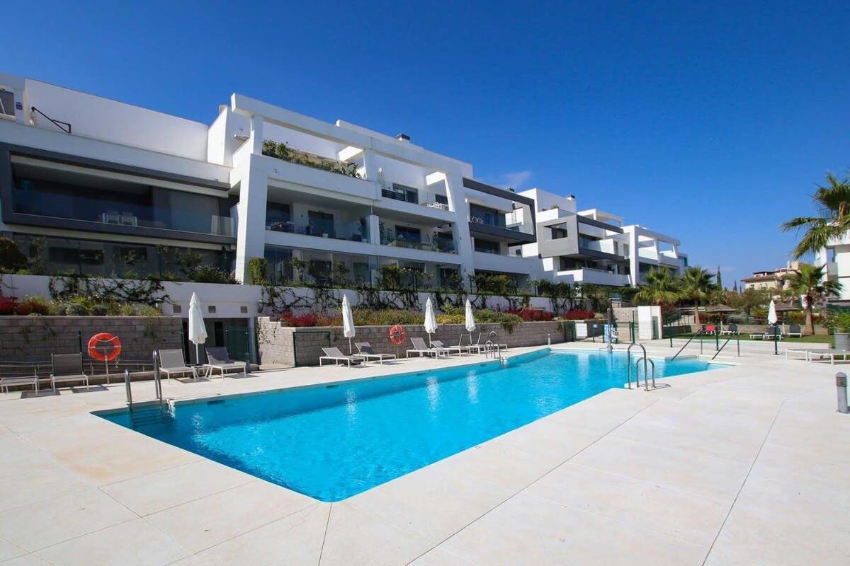 Vanian Gardens 4 Bedroom Ap Apartamento Estepona
